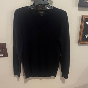 Women’s black cashmere sweater size medium